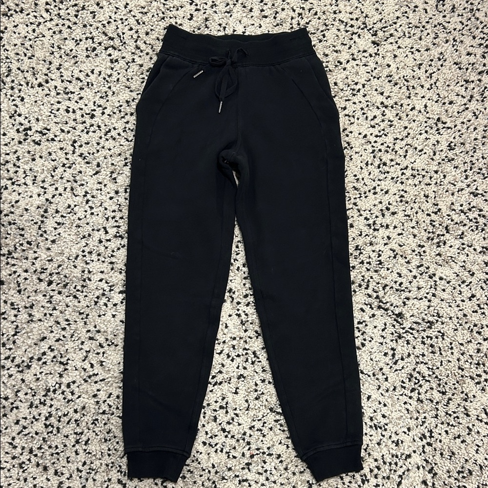 lululemon Women’s Scuba Joggers